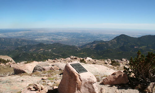 View from Inestine B. Roberts on the Pikes Peak Barr Trail